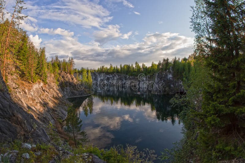 landschaft-karelien-im-sommer-57304517-835202282.jpg